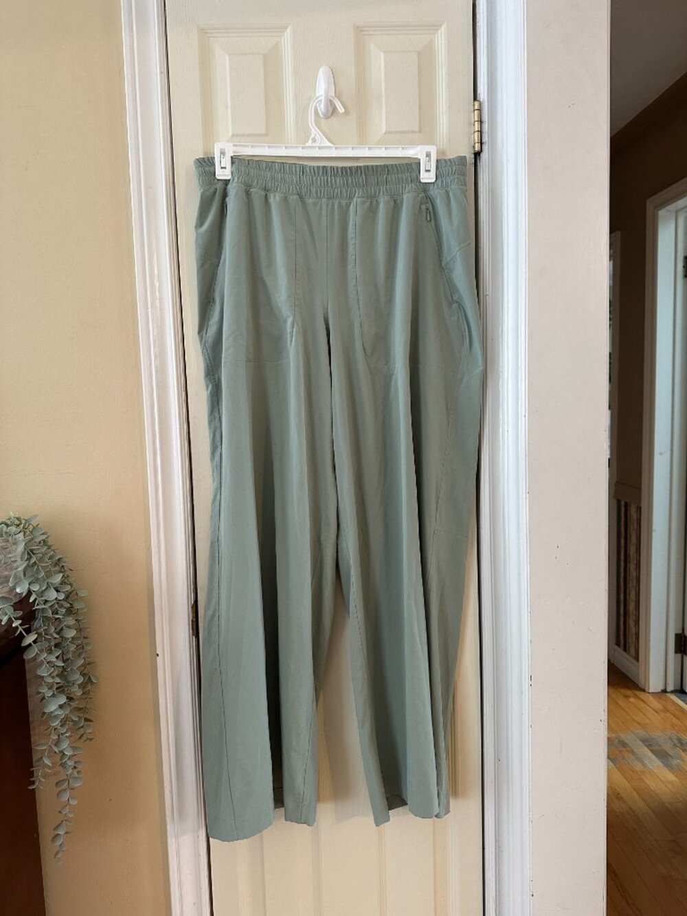 Lululemon Swift Mid-Rise Wide-Leg Pant Palm Court Size 14